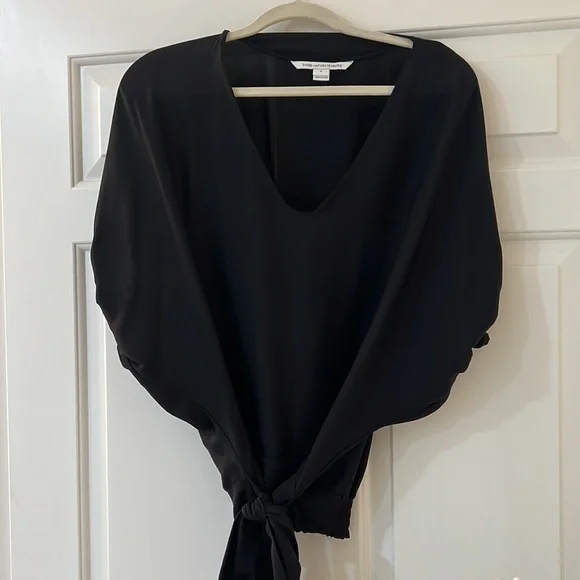 Diane Von Furstenberg Silk Edna Blouse - Picture 2 of 8